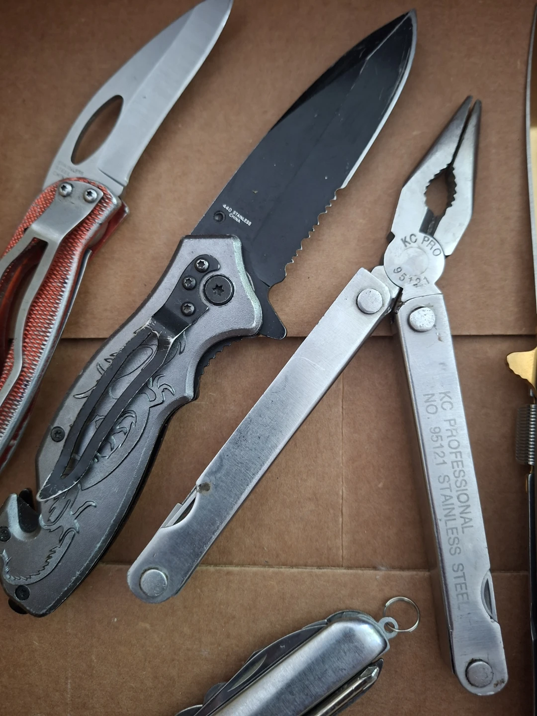 Assorted Multi-tools and knives - photo 4