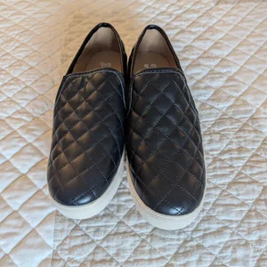 US11 Faux Leather Quilted Slip-On Sneakers
