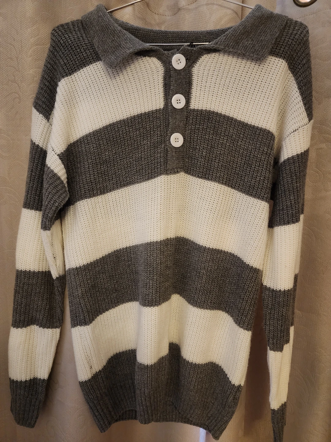 Grey Striped Knit Henley Polo Sweater - Size [M]