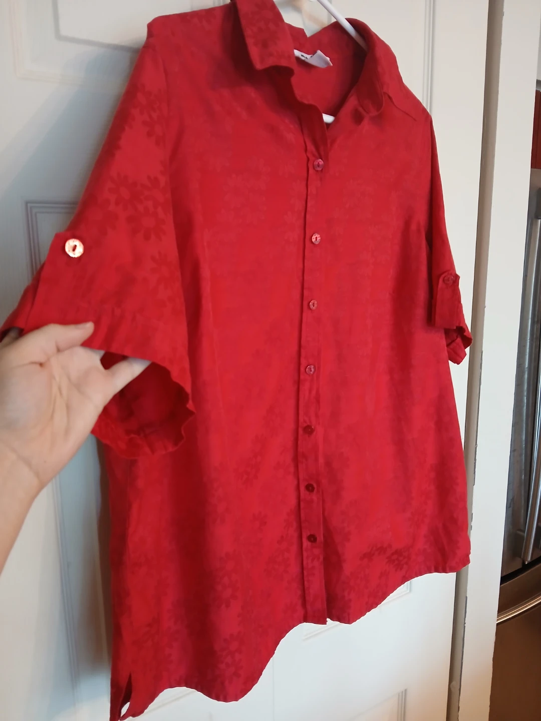 Alia red short sleeve button up with floral, size 20W - photo 2