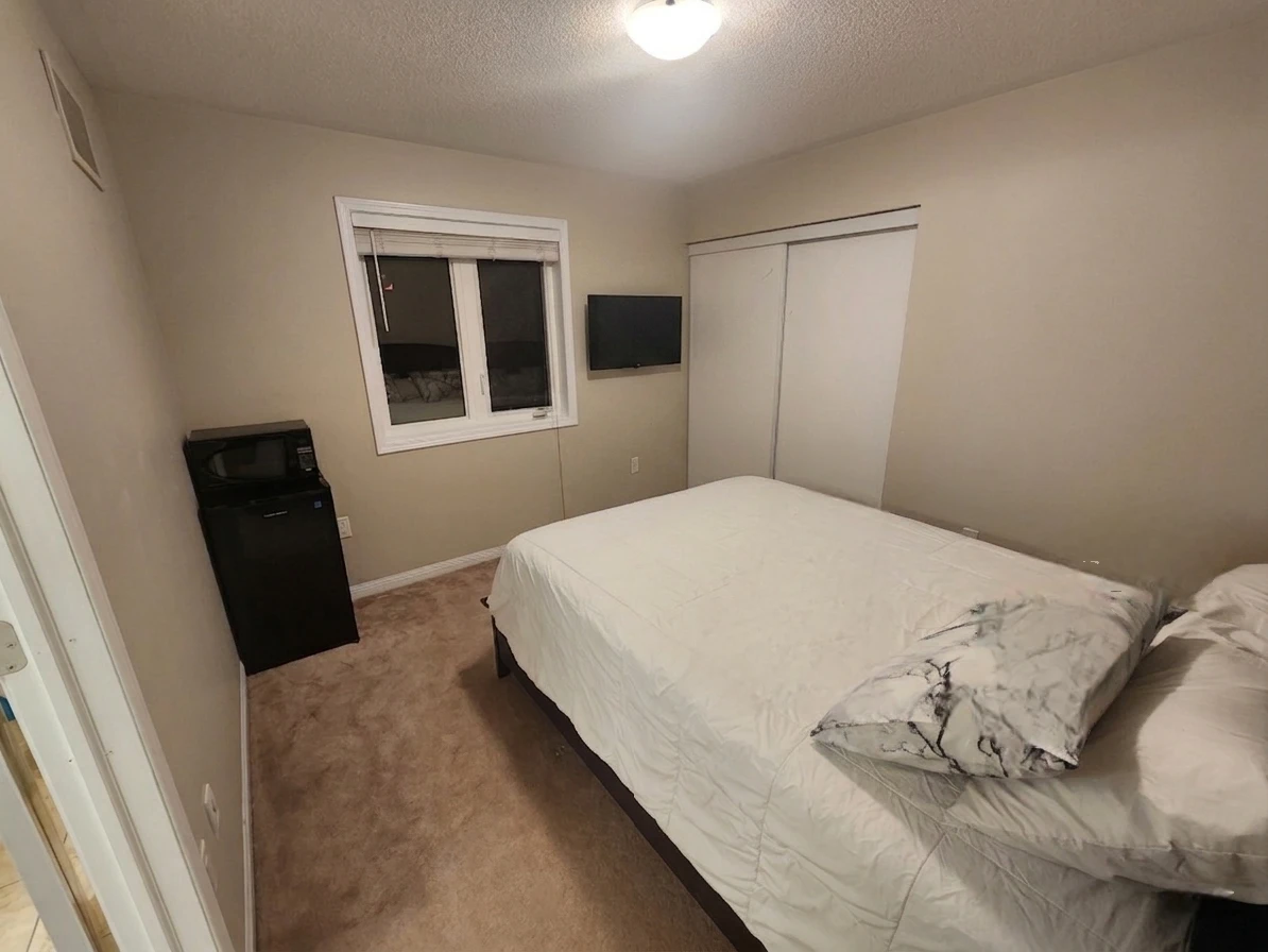 Furnished Room for Rent in home - photo 2