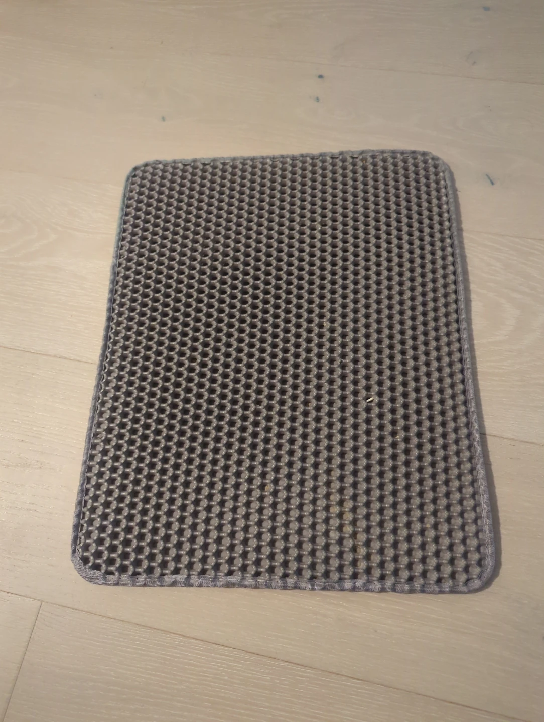 Free cat litter mat