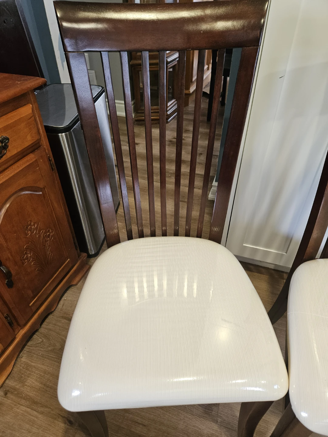 Set of 3 Dining Chairs - Wood Frame with Padded Seats - photo 2