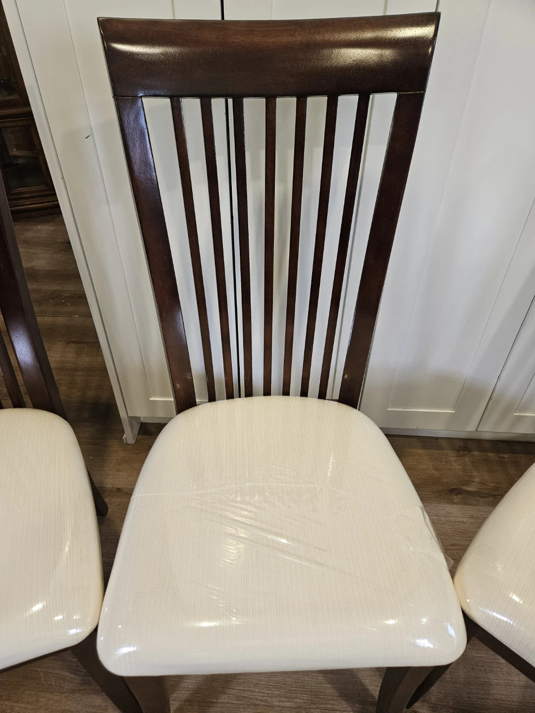 Set of 3 Dining Chairs - Wood Frame with Padded Seats - photo 3
