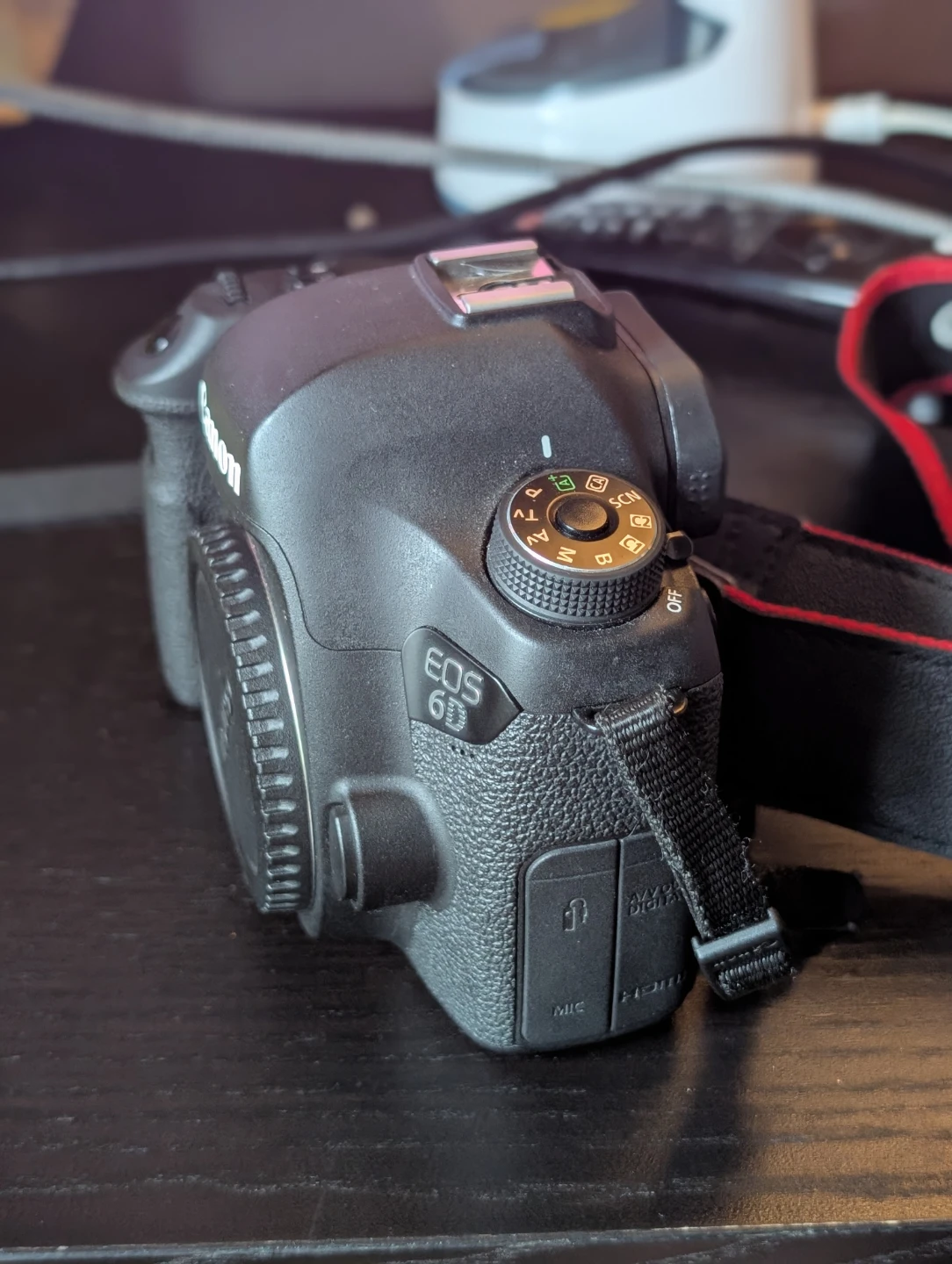 Canon EOS 6D DSLR Camera with 50mm Lens and Charger - photo 2