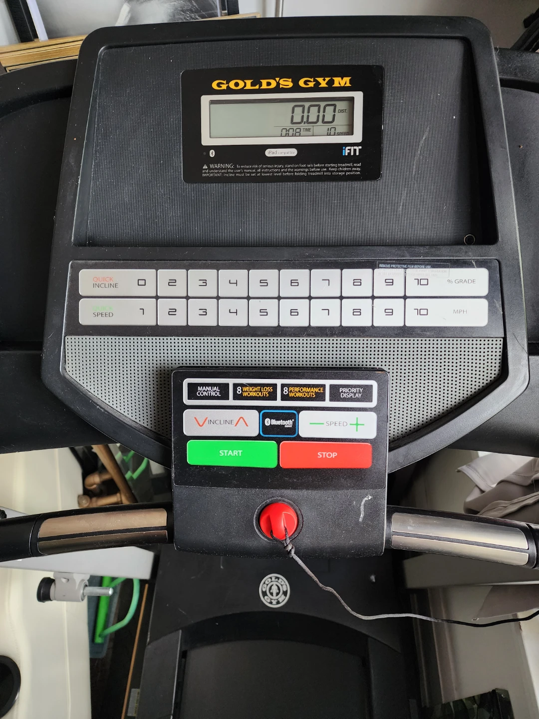 Gold's Gym Trainer 430i Treadmill - photo 2