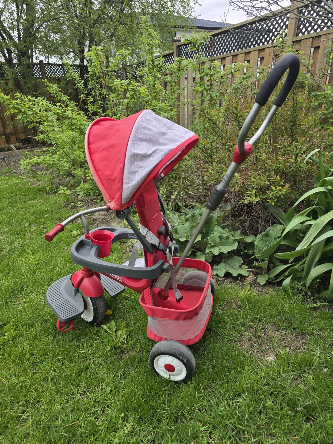 Radio Flyer Tricycle - photo 2