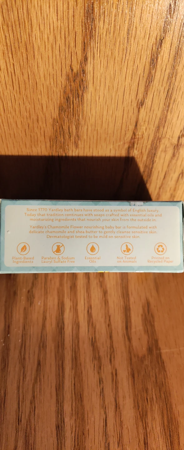 Yardley London Chamomile Flower Nourishing Baby Bar Soap 4 oz - photo 2