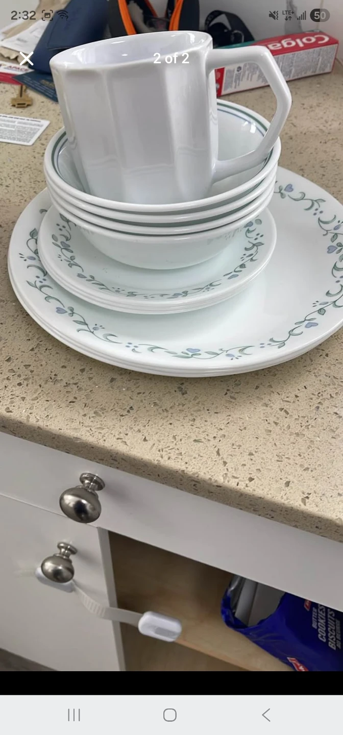 Corelle Dinnerware Set - photo 2