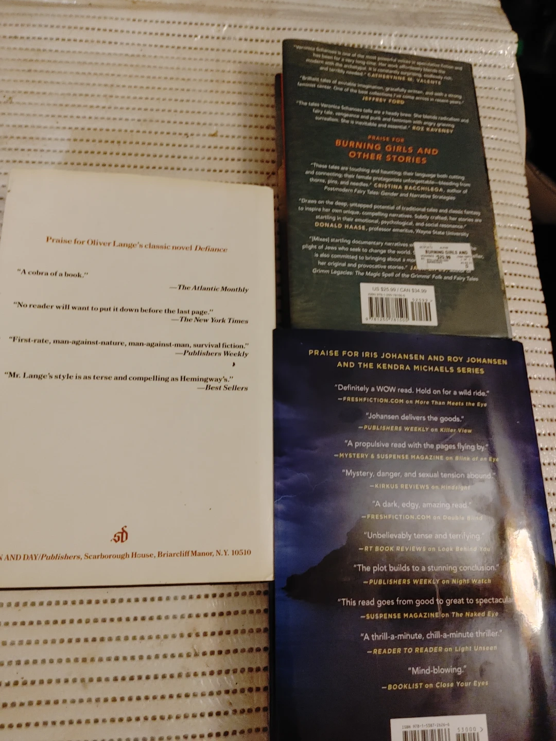 Bundle of 3 Thriller and Horror Books - photo 2