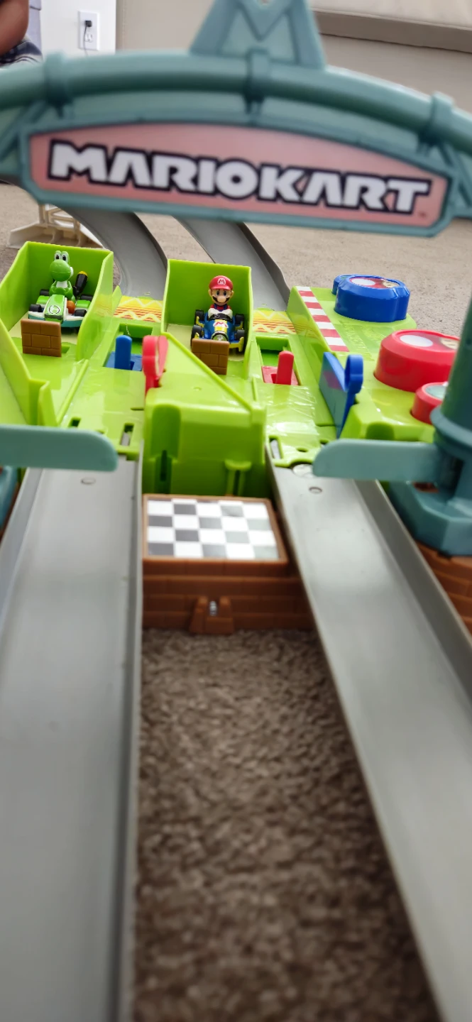 Mario Kart Track Toy Set with Go-Karts