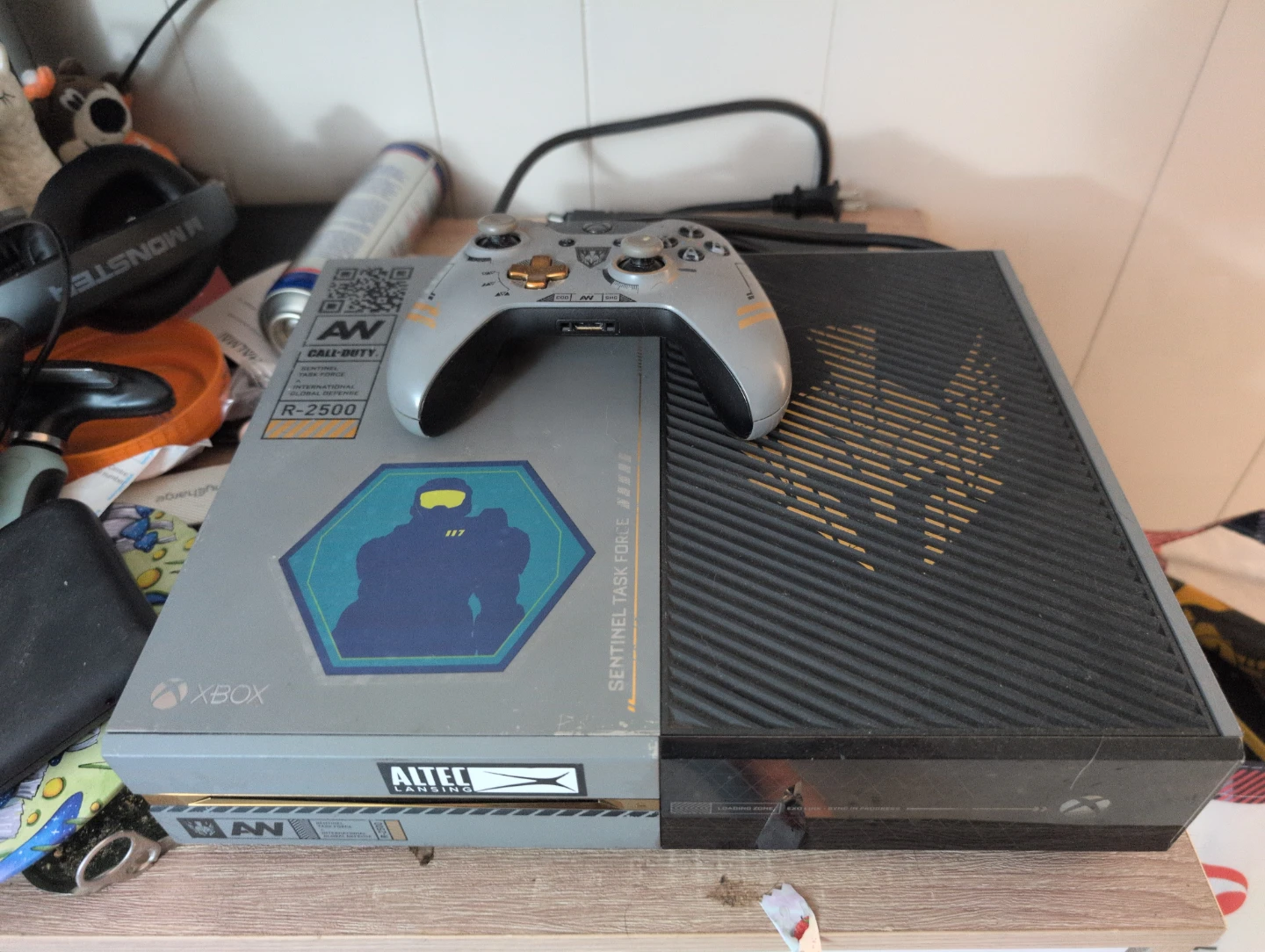 Xbox One S 1TB Console - Advanced Warfare Edition