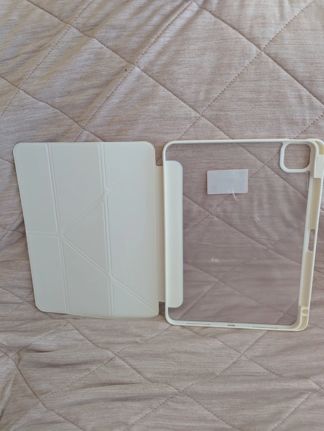White iPad Air 11 Case - photo 2