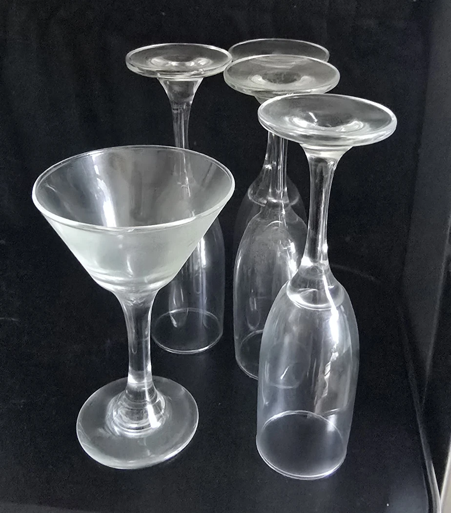 Set of 1 Clear Glass Cocktail Glasses 4 flutes