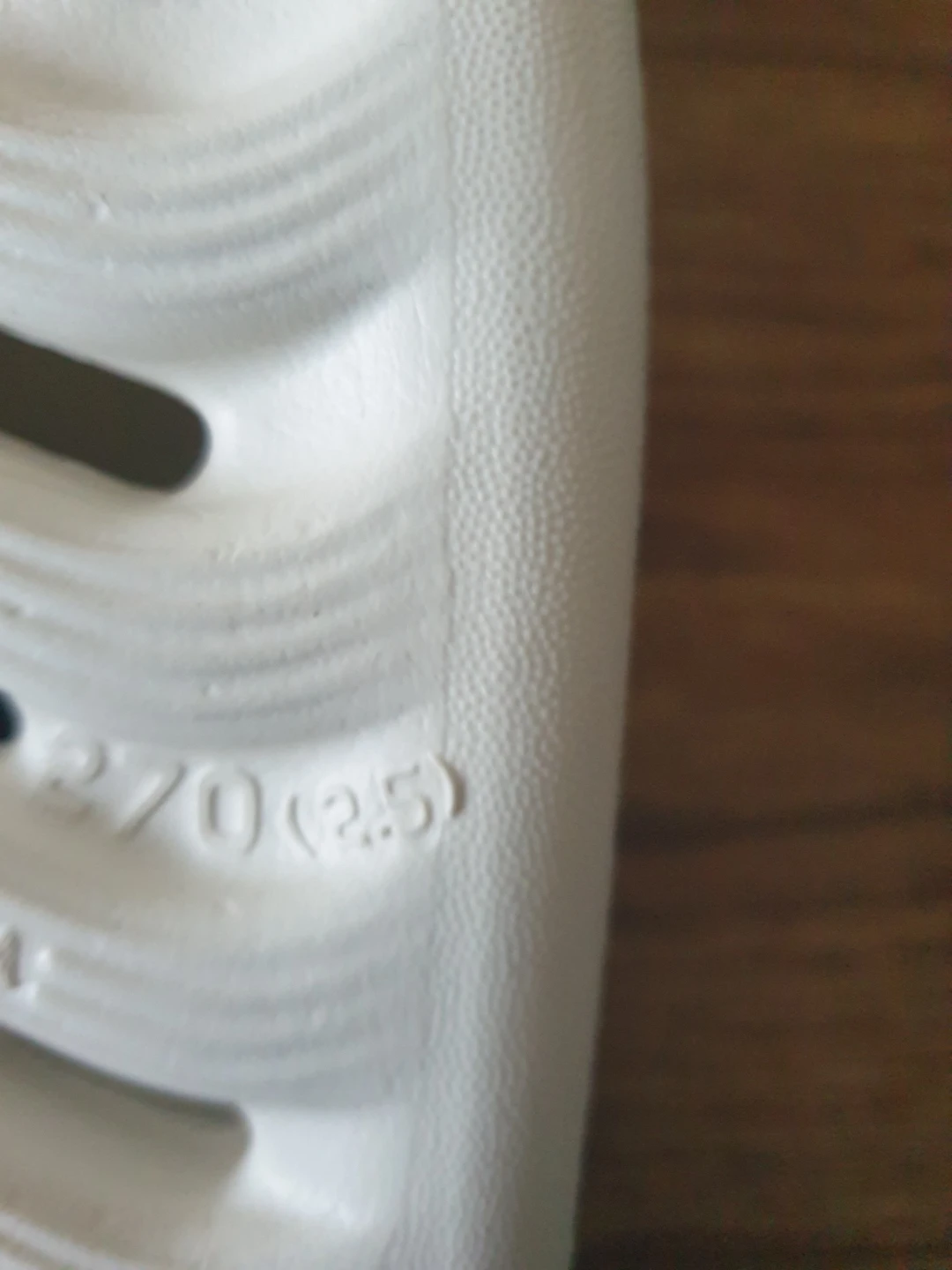 White Slides Size 270 (US 8.5) - photo 3