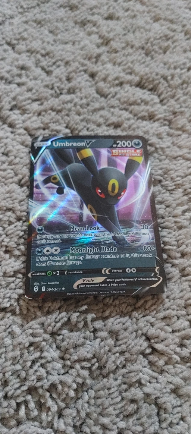 Pokémon TCG Umbreon V 094/203 Card