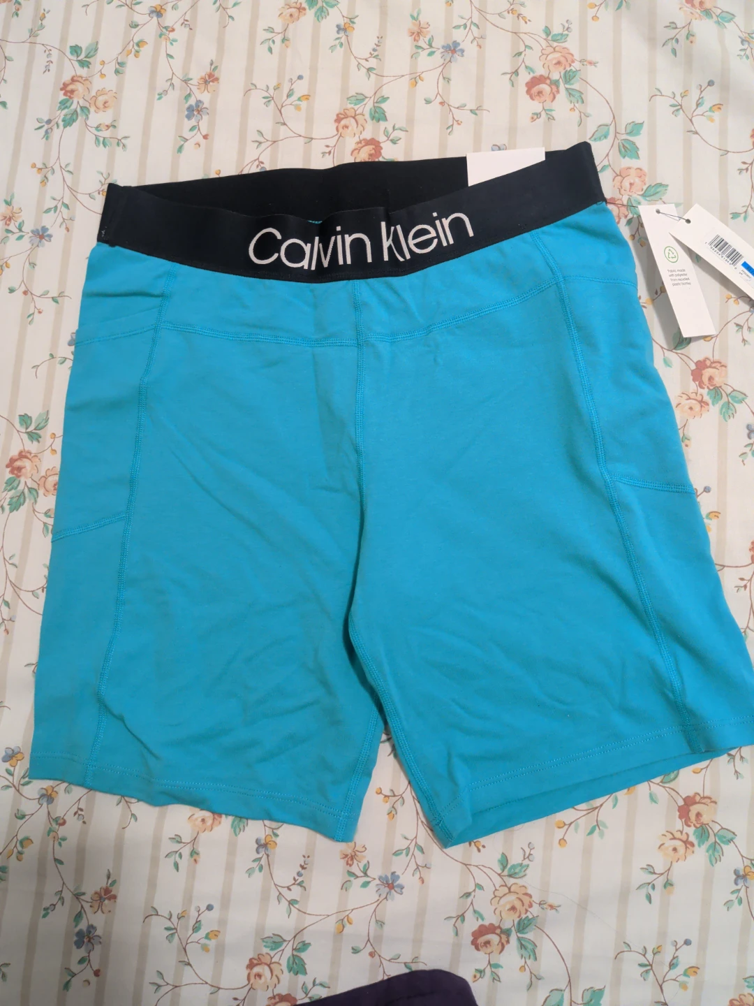 Calvin Klein Performance Comfort High Waist 7" Shorts - XL
