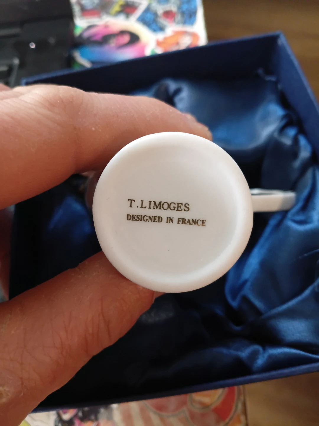 T. Limoges Miniature Teapot - Floral Design - photo 2