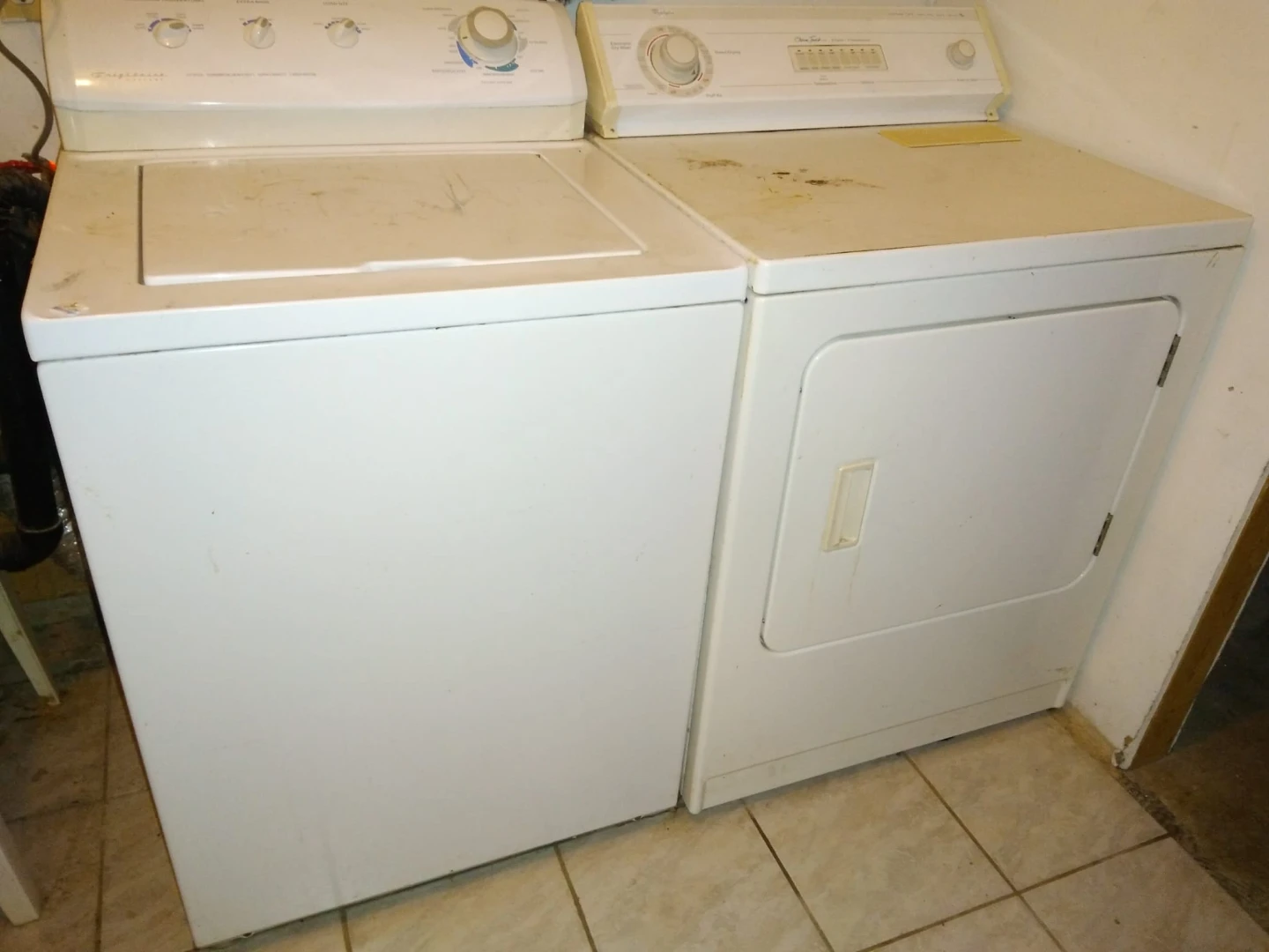 2 bedroom 1 bathroom basement for rent - photo 2