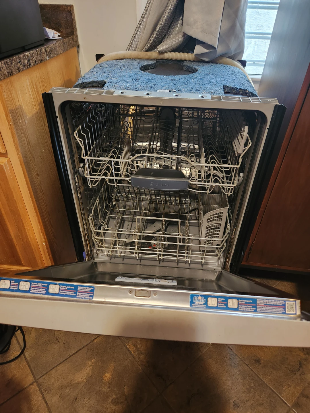 Bosch Dishwasher - photo 2