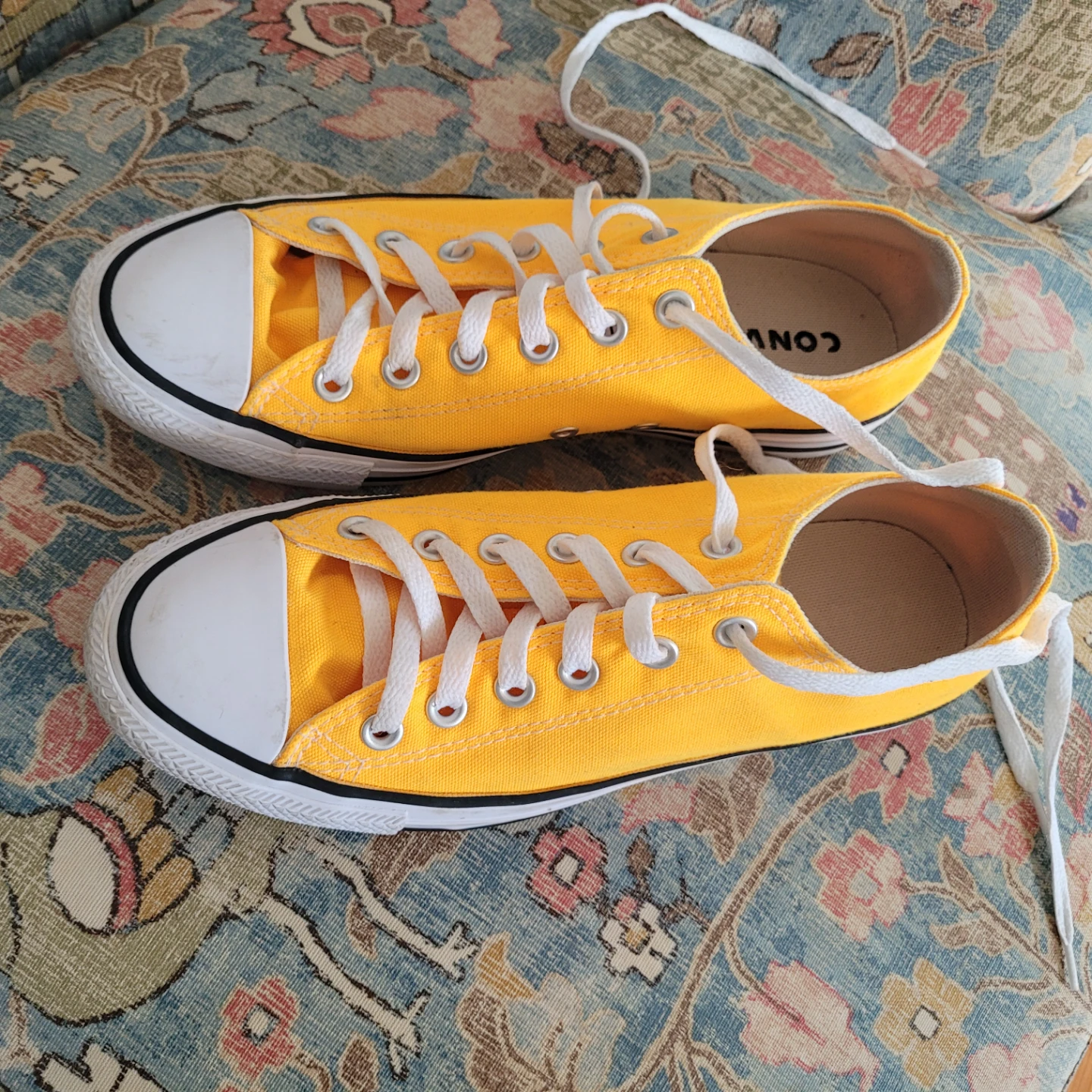 Converse Chuck Taylor All Star Low Top Sneakers - Yellow