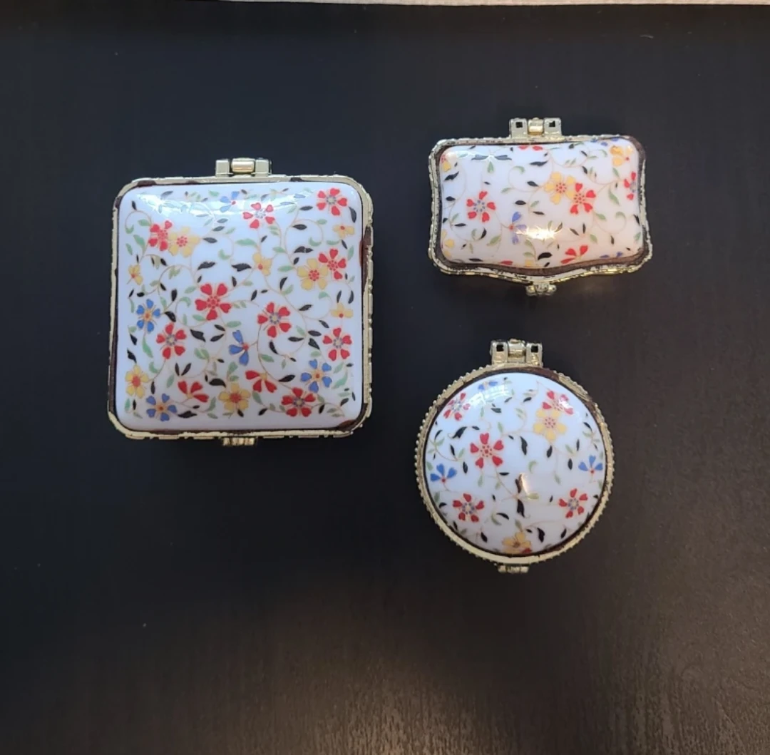 Set of 3 Porcelain Trinket Box with Floral Design