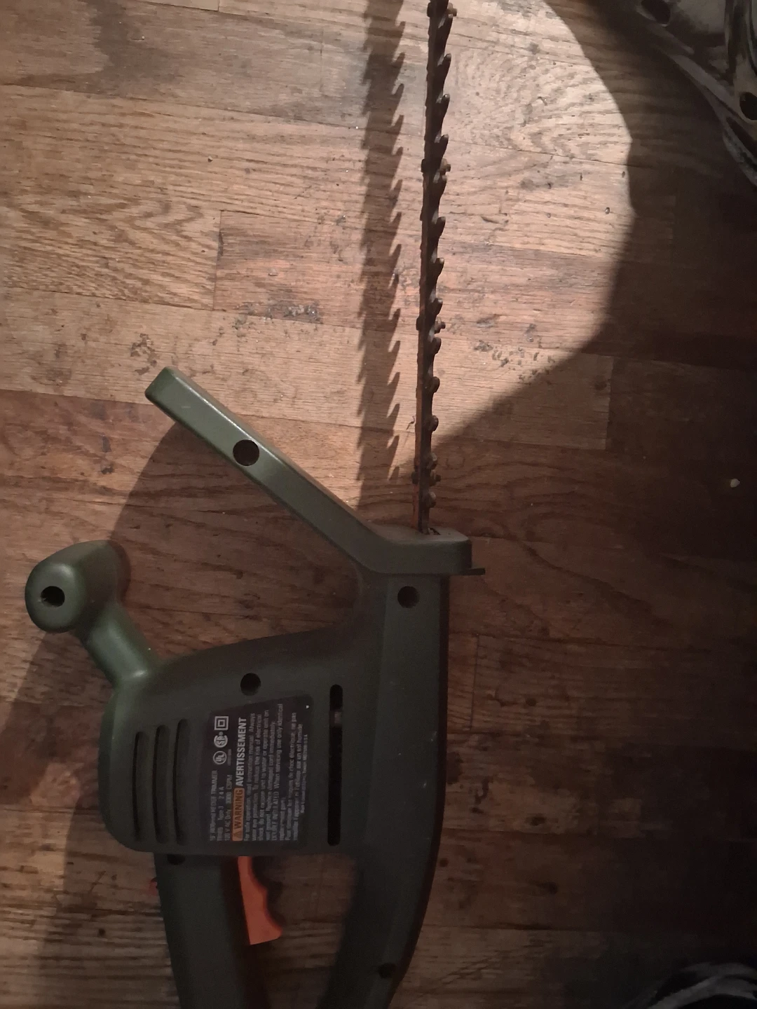 Black and Decker Hedge Trimmer - photo 2
