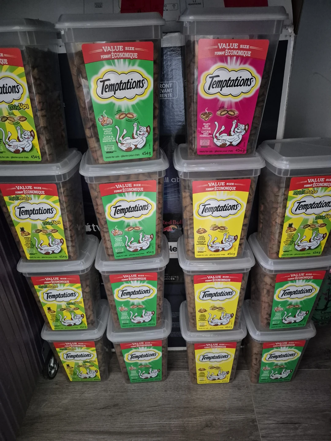 3 Cat Treats for 15$ - photo 4