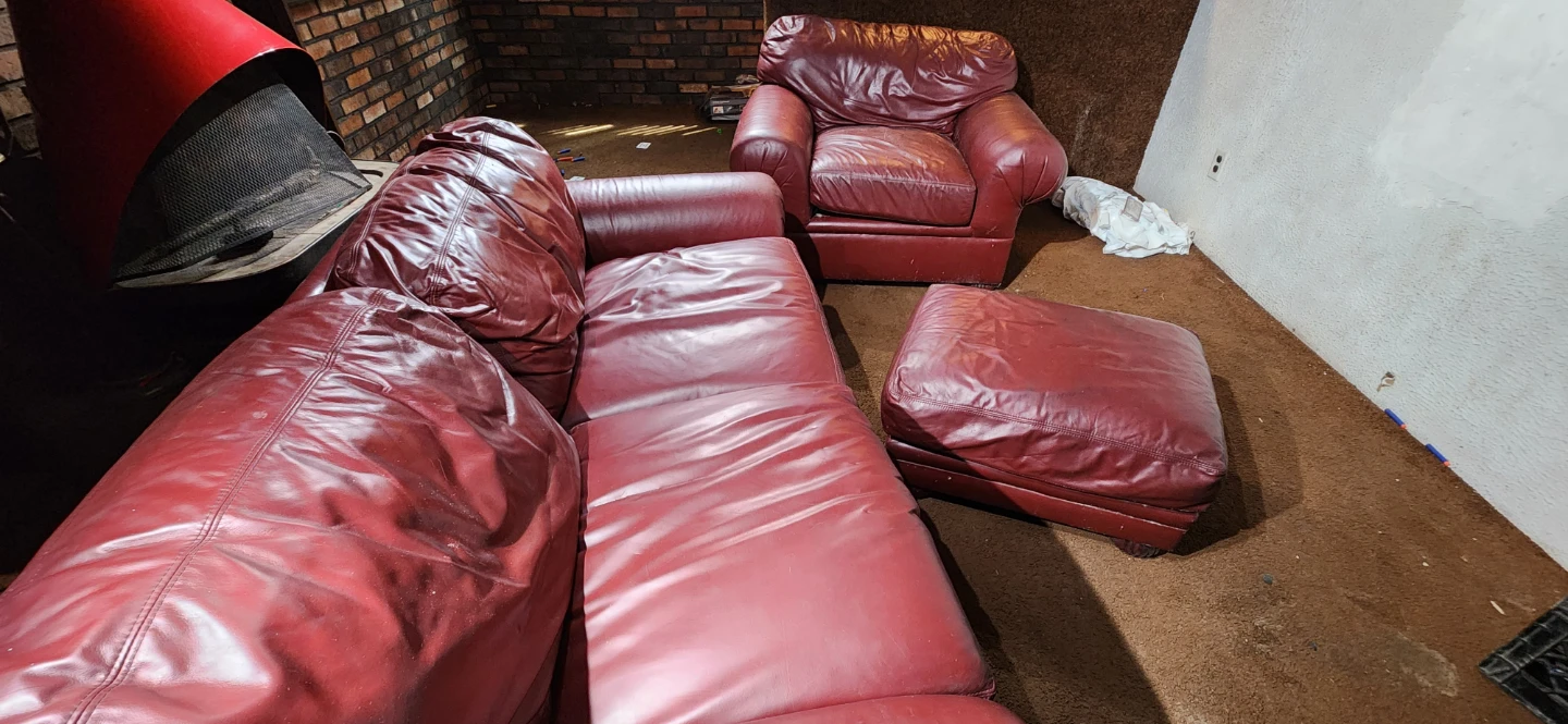 Red Leather Armchair and Ottoman Set - photo 4