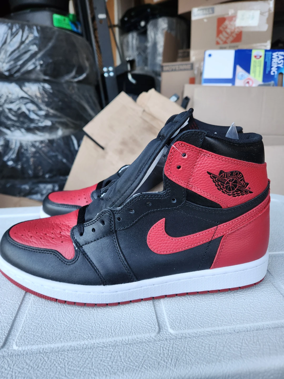 Men's Nike Air Jordan 1 banned, new size 11