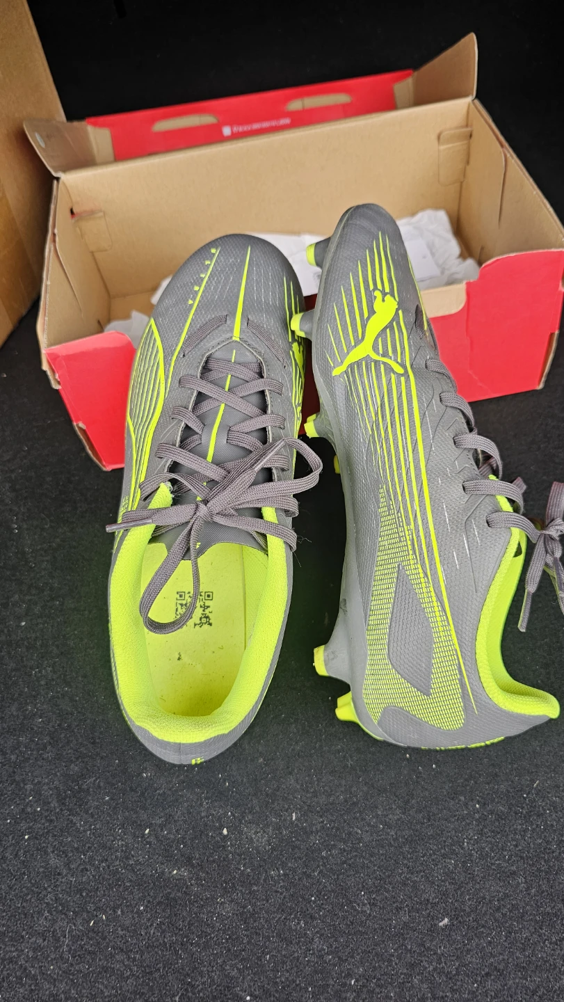 Puma Ultra Soccer Cleats Youth Size 7 - photo 3