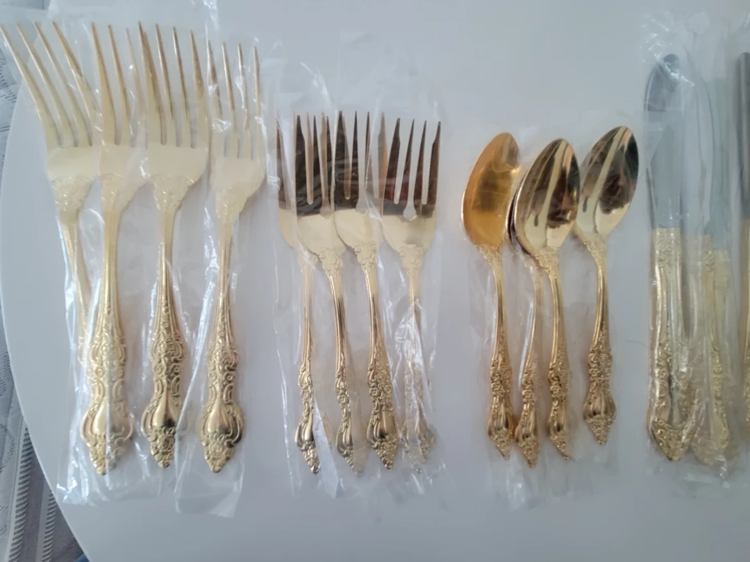 Gold-tone Cutlery Set - 24 Pieces - photo 2