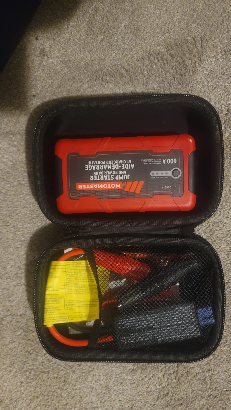 Motomaster 600A Jump Starter