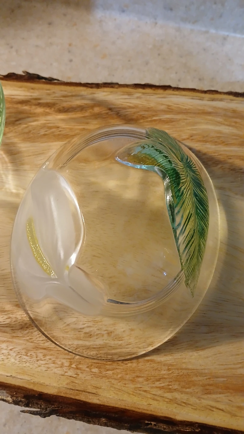 2 glass bowls for $5.00 - photo 2