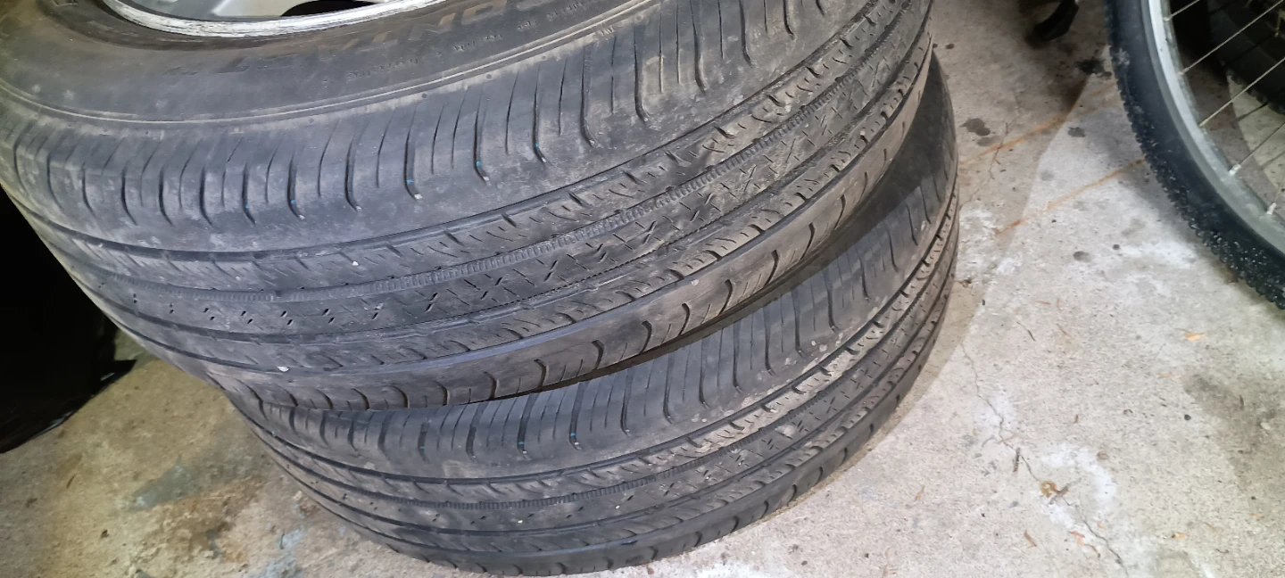 BMW Alloy Wheel with Continental Tire - photo 3