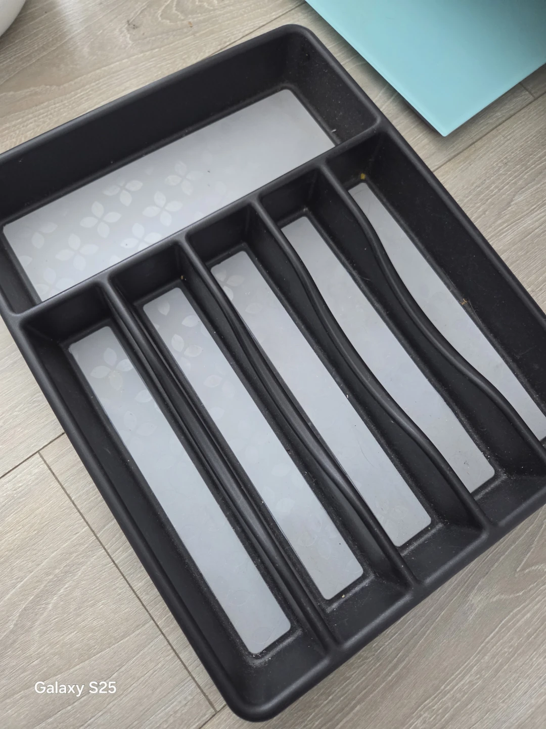Rubbermaid Large Cutlery Tray