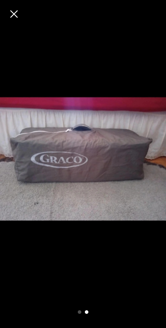 Graco portable playpen Playard - photo 2