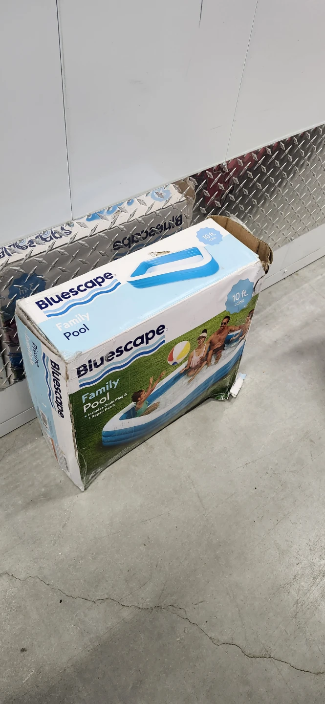 New in box family pool - photo 2