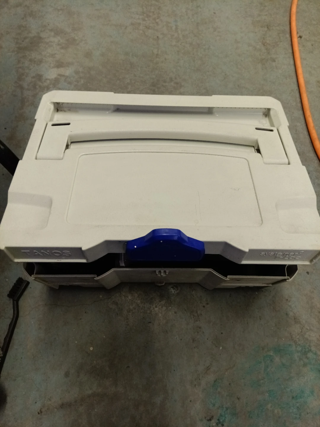 Bosch Colt Electronic Variable-Speed Palm Router - photo 2