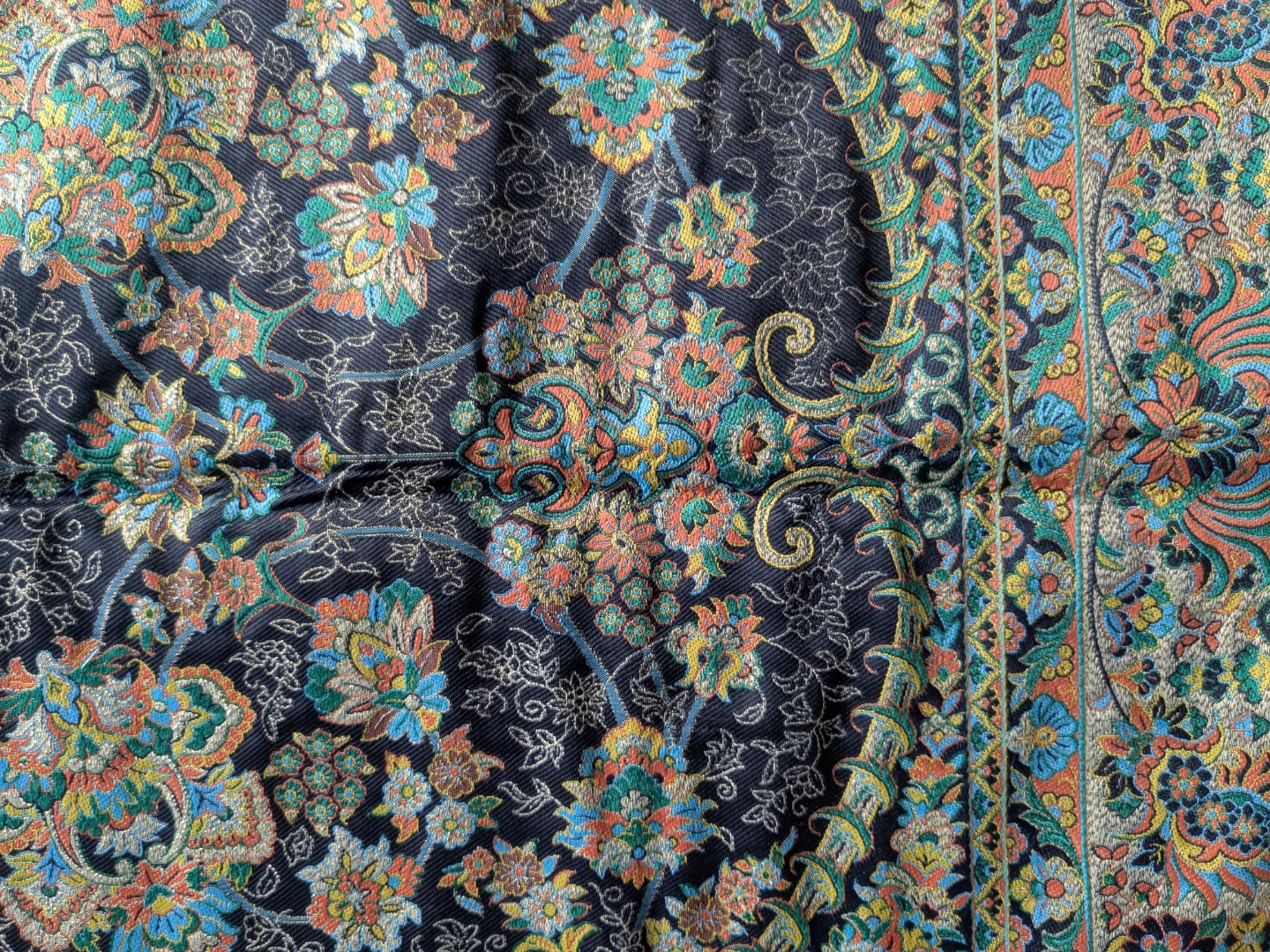 Intricate Floral Pattern Throw or Wall Hanging - photo 4