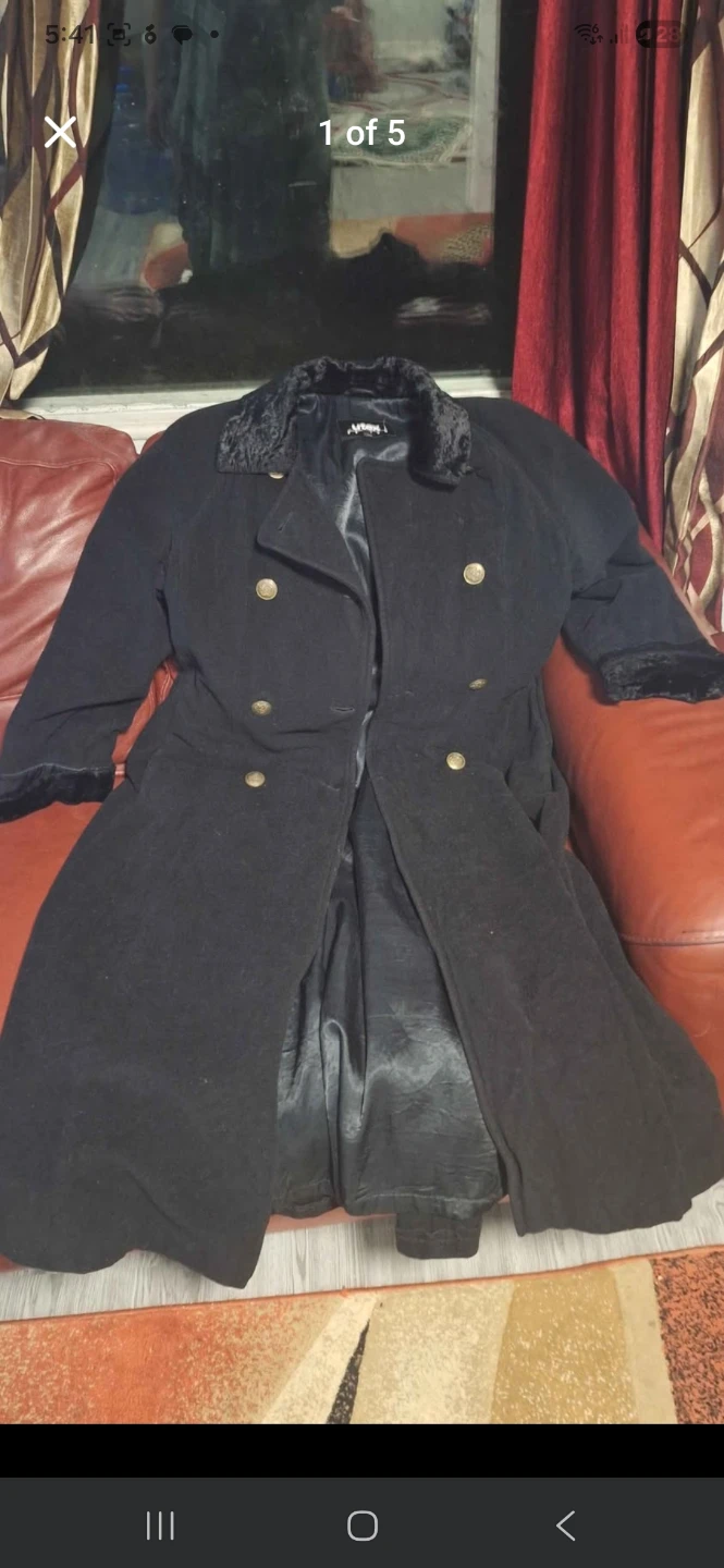 Black Double-Breasted Long Coat with Faux Fur Trim