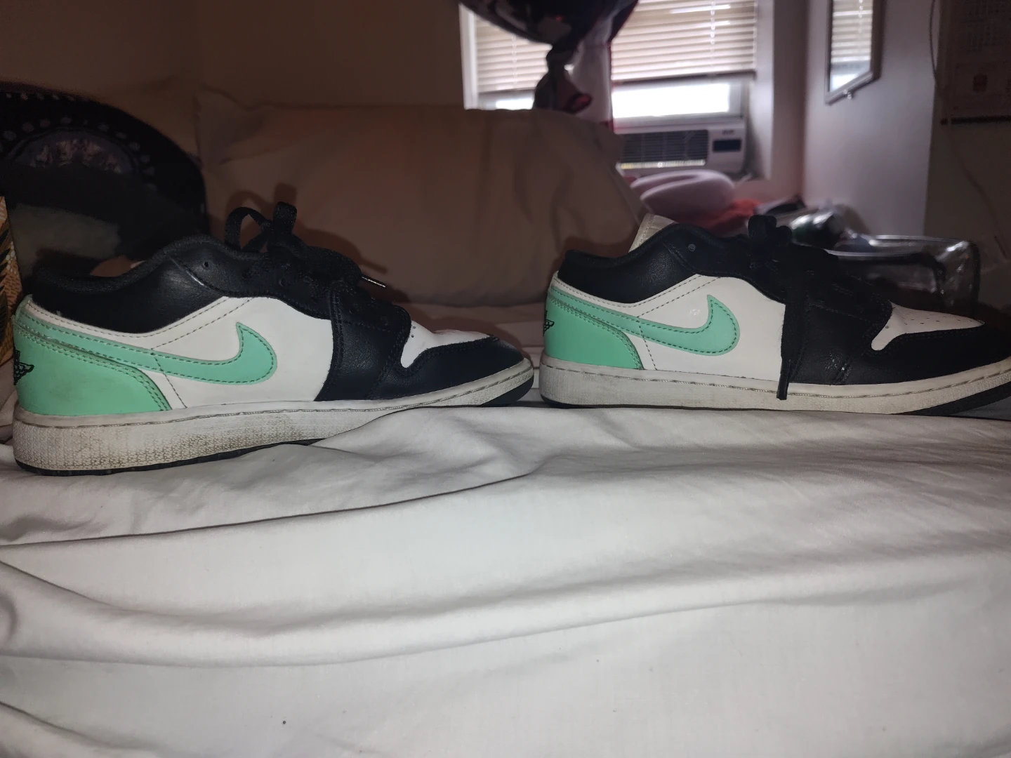Jordan 1 Low SE "Arctic Punch" Shoes - photo 2