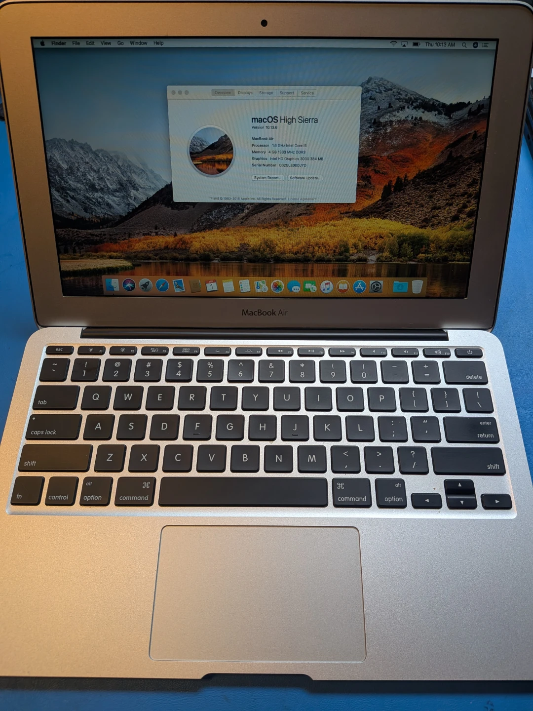 11 inch MacBook Air (2011, core i5)
