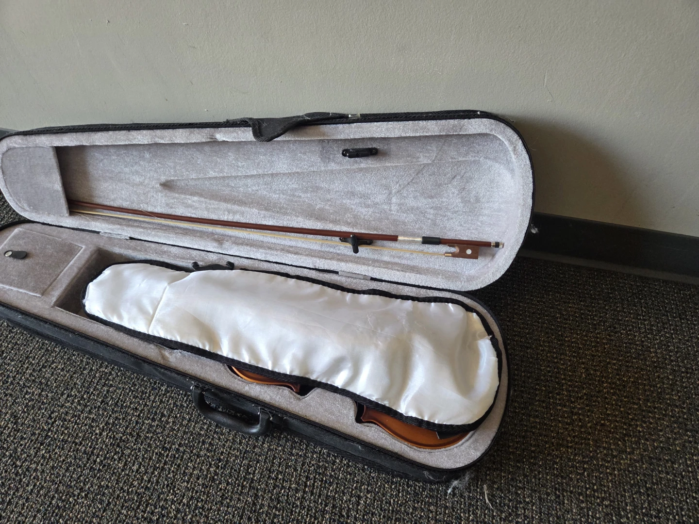 Mendini Violin with Case and Bow - photo 4