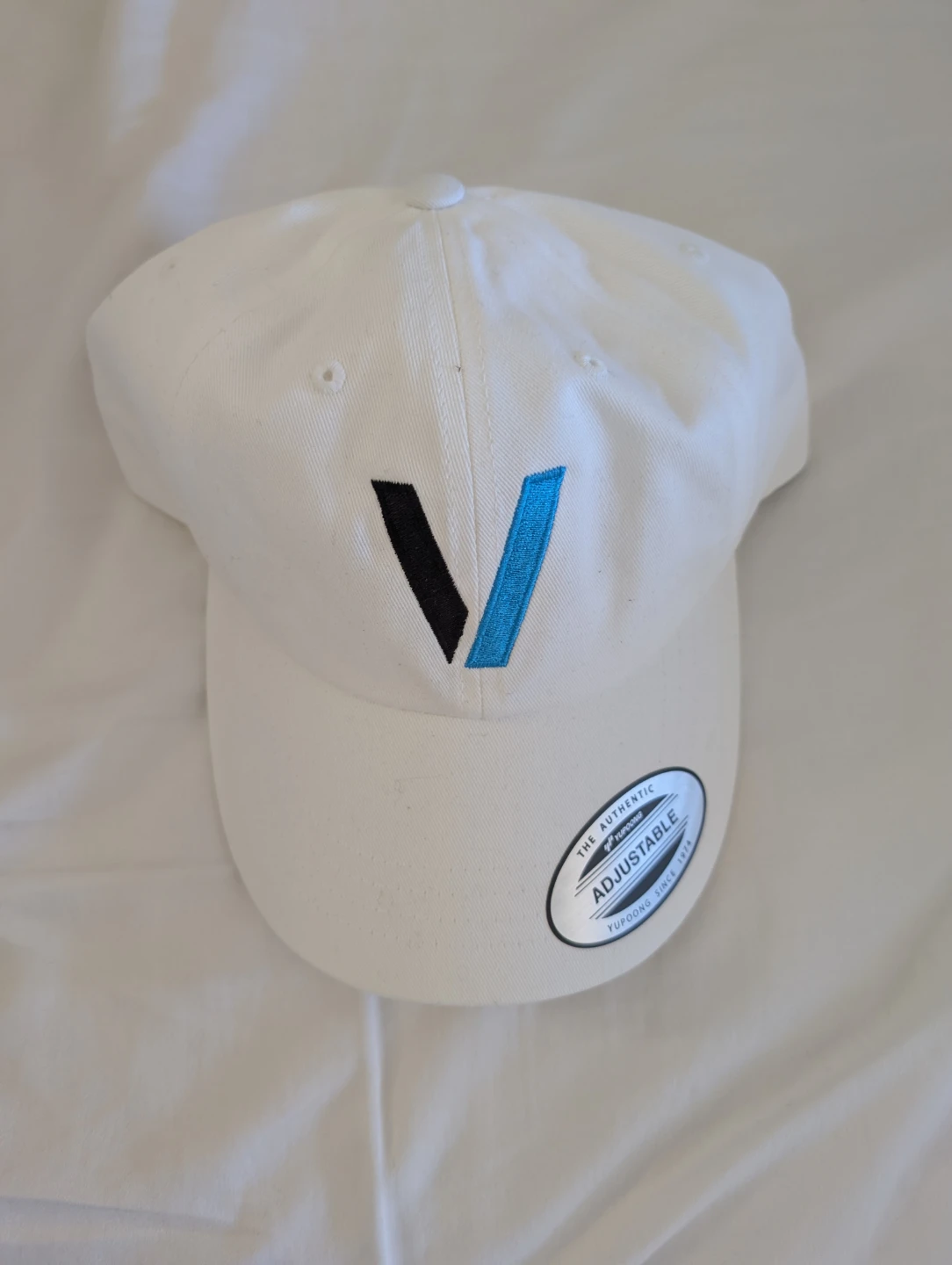 Brand New White V Unique Baseball Cap Hat great for summer