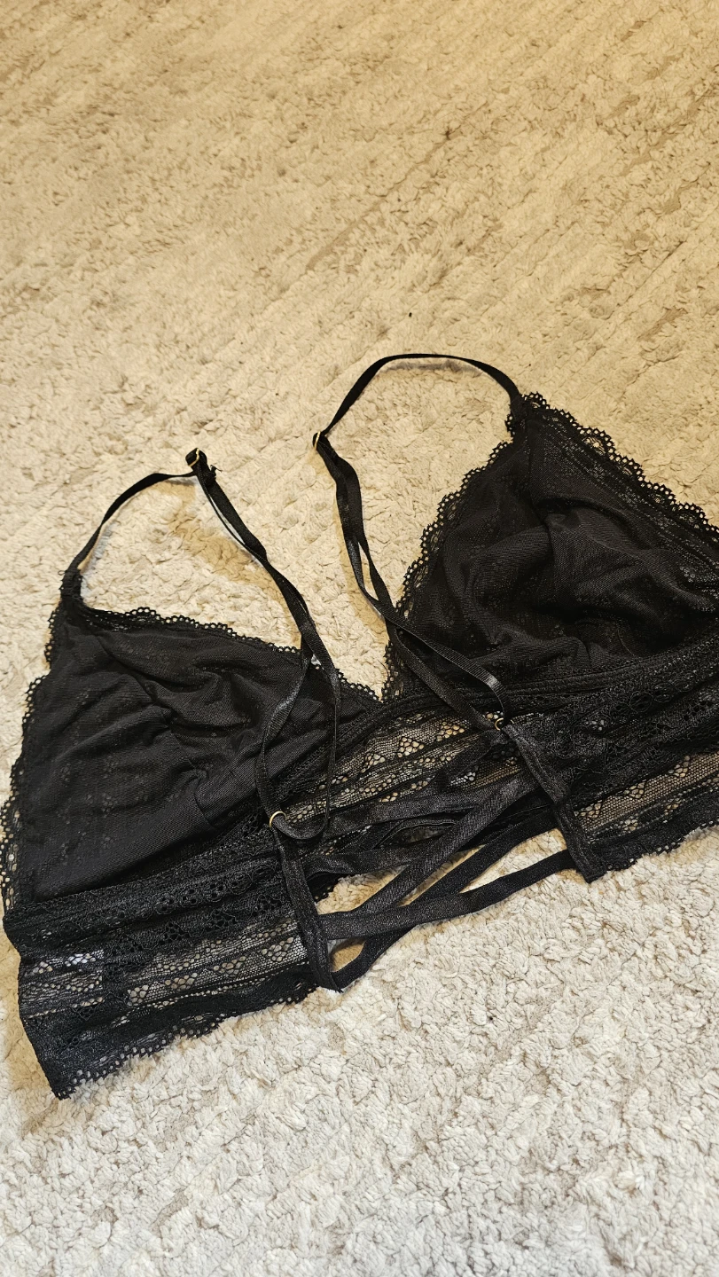 Black Lace Bralette - photo 3