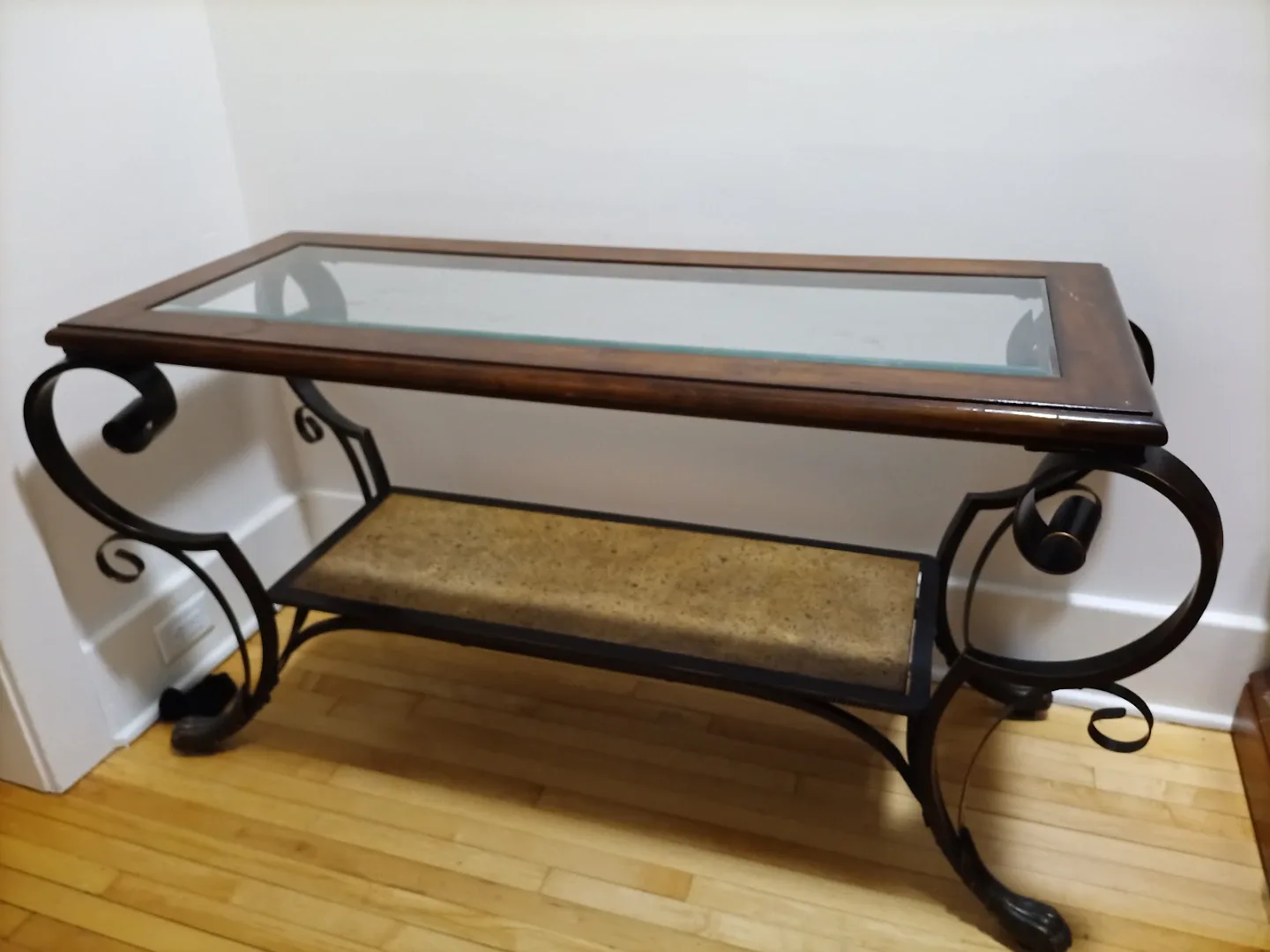 4 Piece Wrought Iron Clawfoot Tables