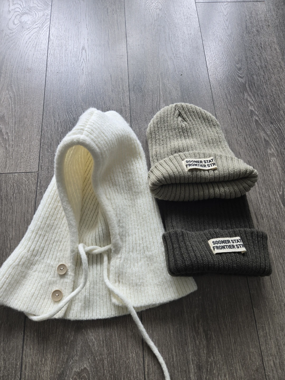 Sooner State Frontier Str. Knit Hood and Beanies Set