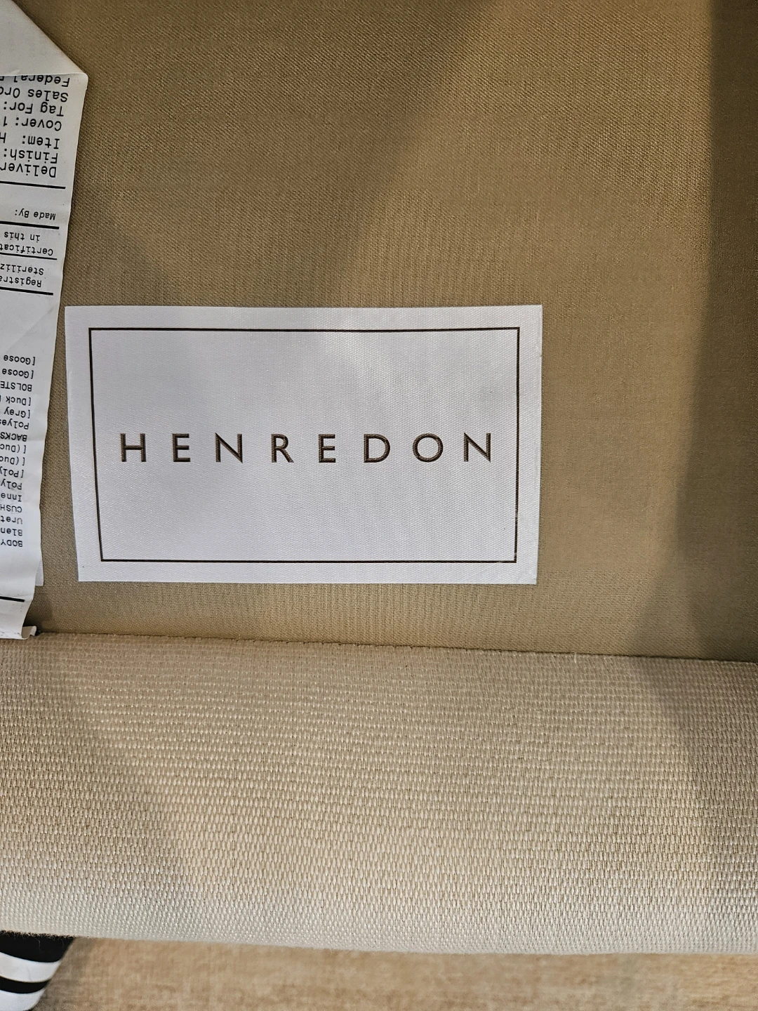 Henredon Cream Sofa with Decorative Pillows - photo 5