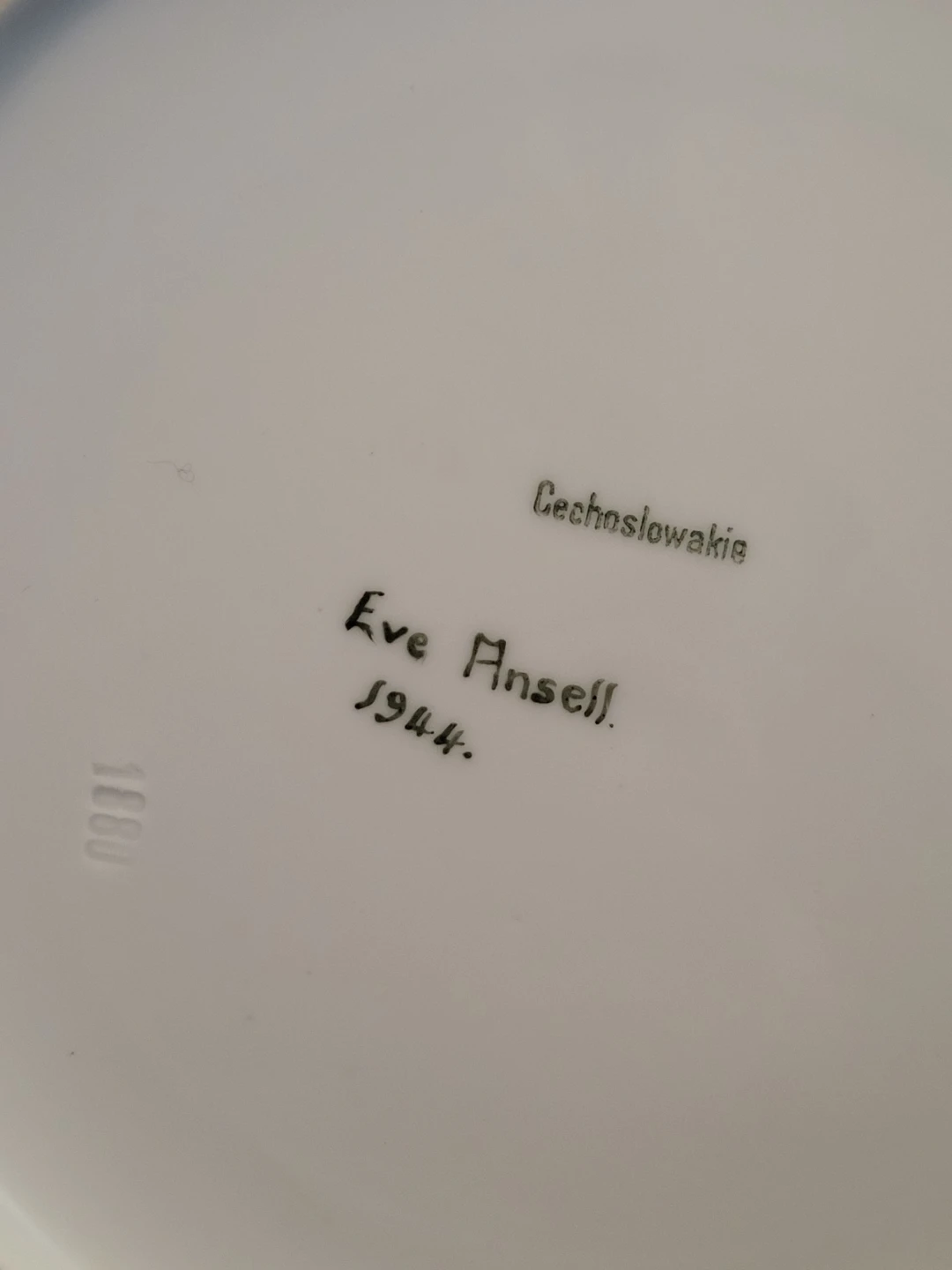 Rare 1944 Hand-Signed Eve Ansell Octagonal Plate - WWll Era - photo 3